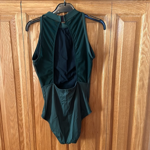 Ainsliewear Leo - Picture 2 of 2